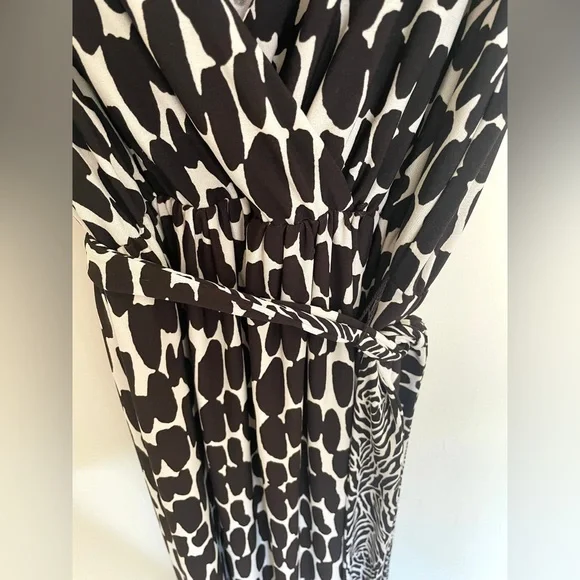 A Pea in the Pod Dress Size S. Brown and white - Picture 7 of 8